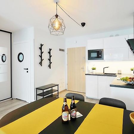 Apartament Andar Z Miejscem Parkingowym Kołobrzeg Esterno foto