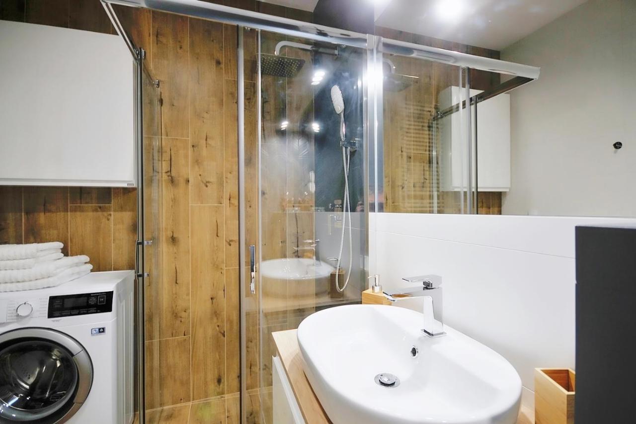 Apartament Andar Z Miejscem Parkingowym Kołobrzeg Esterno foto