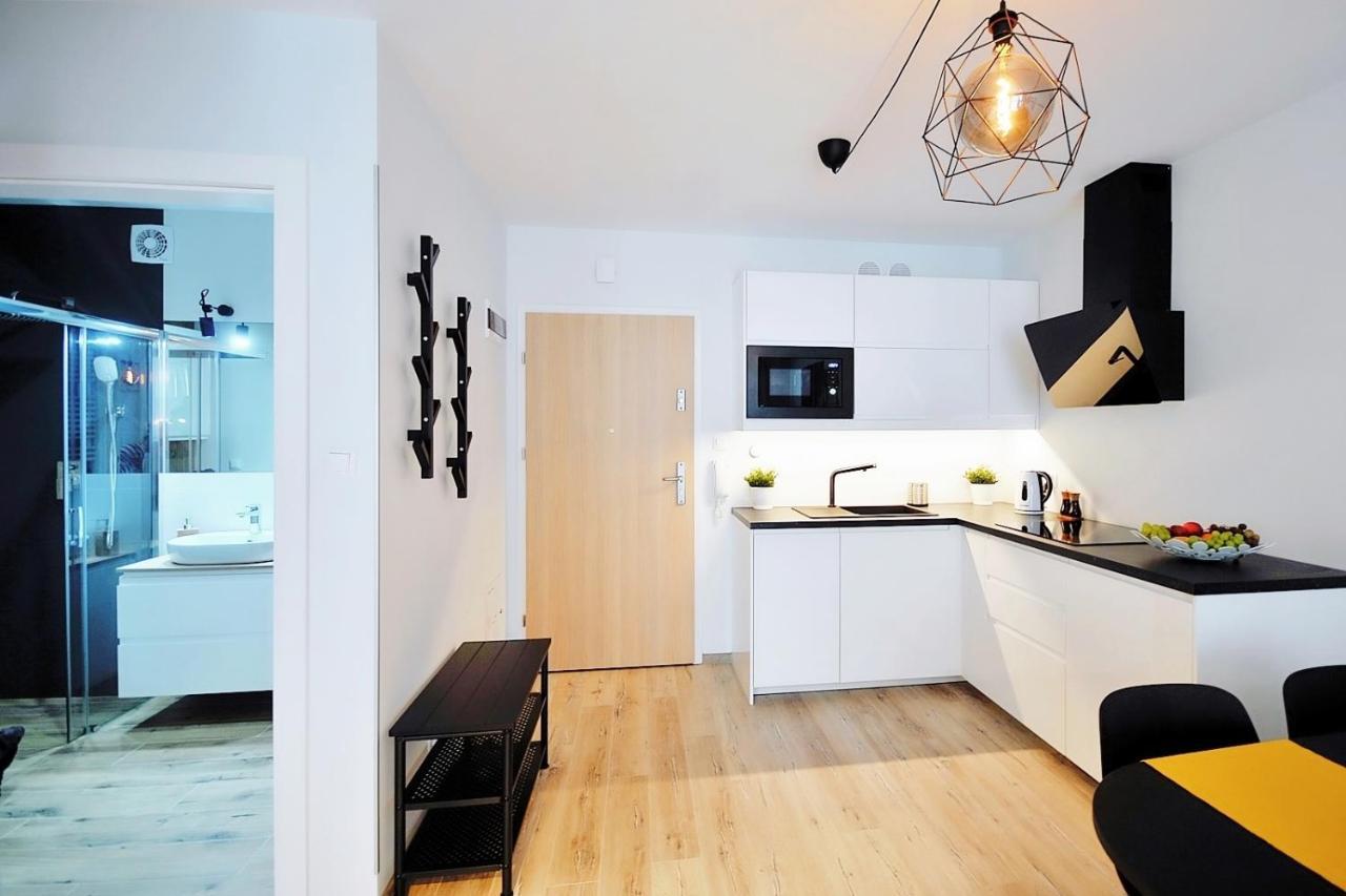 Apartament Andar Z Miejscem Parkingowym Kołobrzeg Esterno foto